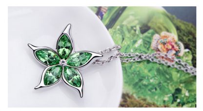Ogrlica Velika Zvezda s kristali Swarovski® zelena - Image 3