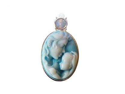 Ogrlica s kristali Swarovski® in motivom matere z otrokom srebrna